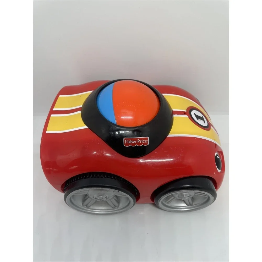 Fisher Price Lil' Zoomers Shake and Crawl Racer Red Car Rattle Baby‎
